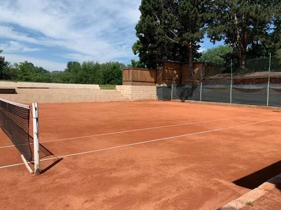 Fotogalerie – Grymovský sportovní spolek – tenisový kurt Grymov