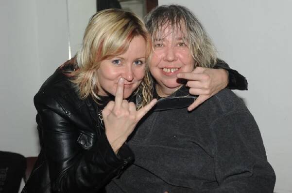 Kolínská bubenice si zahrála před Girlschool