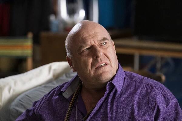 Drápy - Spropitné - Z filmu - Dean Norris