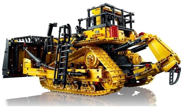 LEGO® Technic 42131 Buldozer Cat® D11 - Obrázek 4