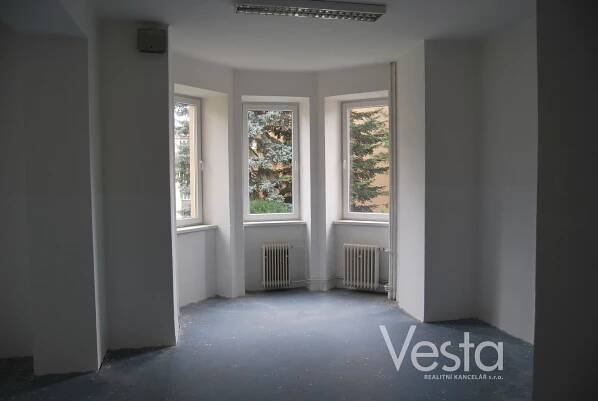 Pronájem samostatných kanceláří v centru Děčína | Realitní kancelář Vesta Děčín