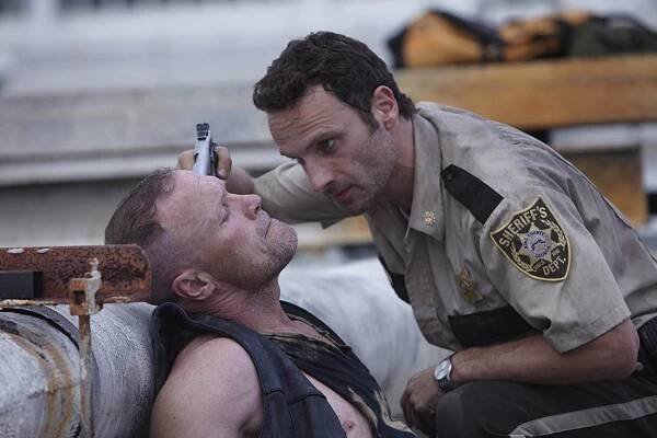 Živí mrtví - Pach krve - Z filmu - Michael Rooker, Andrew Lincoln
