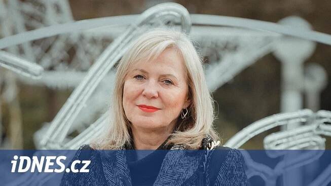 Rozsvítila Prahu jako Paříž. Mám ráda výzvy, tvrdí bývalá profesorka - iDNES.cz