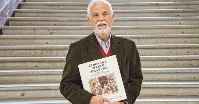 V čele pražské obce končí F. Bányai. Proč navštívit Hartmanice? A od smrti K. Poláčka uplyne 80 let