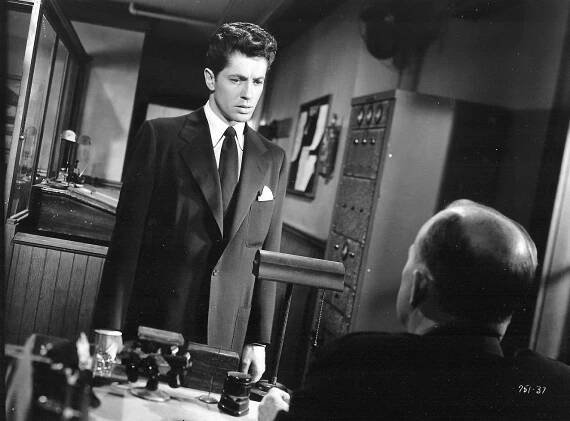 Cizinci ve vlaku - Z filmu - Farley Granger