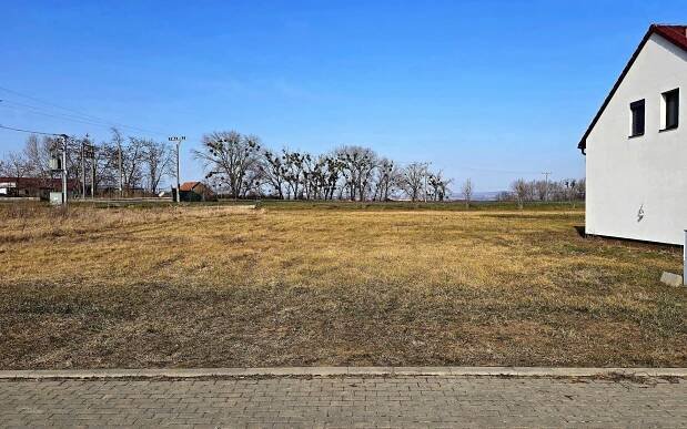 Pozemky pro bydlení, Milovice, 781 m²