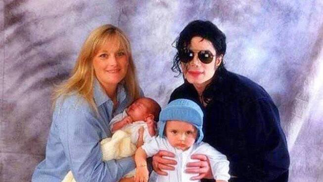 Debbie Rowe promluvila o životě s Michaelem Jacksonem. Byla pro něj jen dělohou