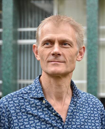 Bio & photos – kevinanderson.info