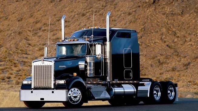 [100+] Kenworth W900 Wallpapers | Wallpapers.com