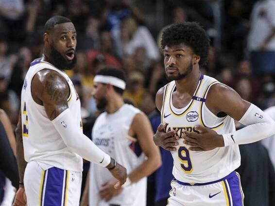 Los Angeles Lakers - Sport.cz