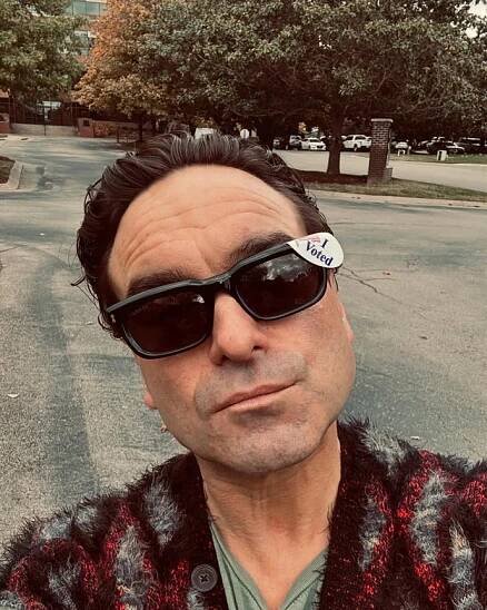 FOTO: Herec Johnny Galecki na snímku z listopadu 2024. – stránka 4