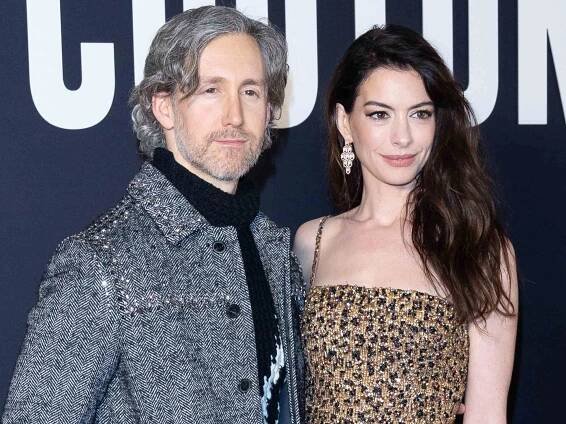 Adam Shulman and Anne Hathaway attend the Valentino Haute Couture Spring Summer 2023