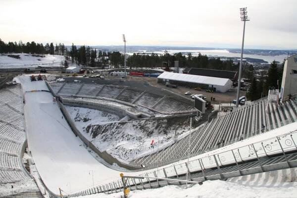 Národní aréna Holmenkollen – Wikipedie