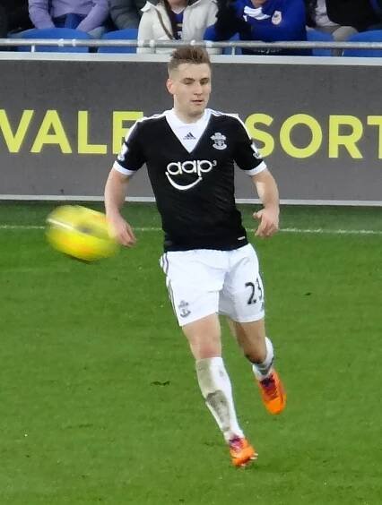 Soubor:Luke Shaw v Cardiff.jpg – Wikipedie