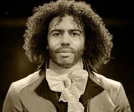 Daveed Diggs Biography - Facts, Childhood, Family Life of Actor, Rapper & Musician