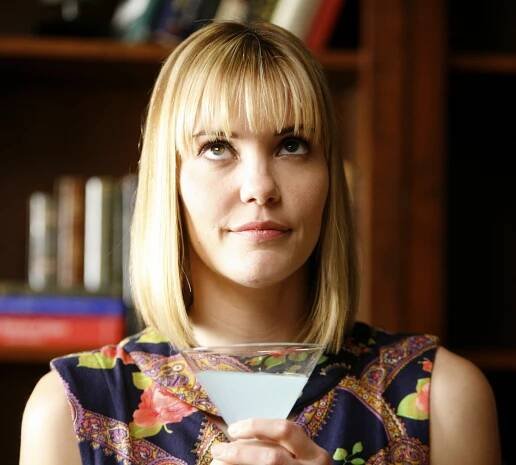 Nenápadná slečna - Z filmu - Leslie Bibb