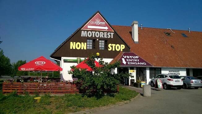 Hotel z zewnątrz...