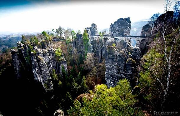 Bastei - skalní most v Saském Švýcarsku - na jaře - Ladislav Hanousek, Německo
