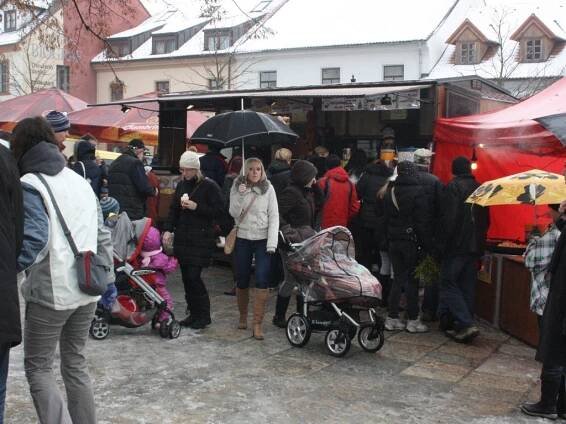 Adventní trhy v Písku nabídly řemesla i ruční práce