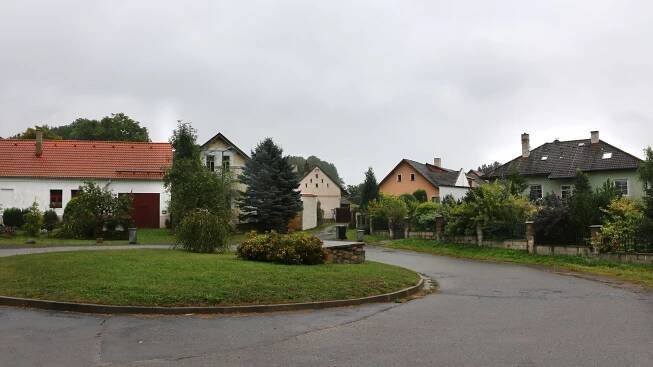Soubor:Pelhřimov, Skrýšov, common.jpg