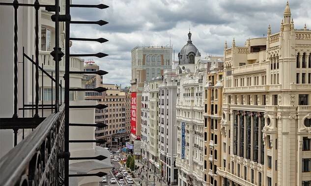 Deluxe Grand with View - View - Pestana CR7 Gran Vía