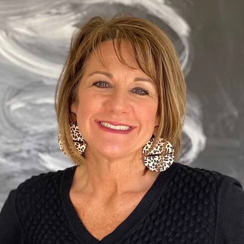 Lisa Davis Mayhew