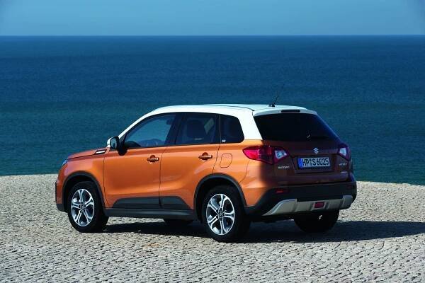 Suzuki Vitara: Podrobné specifikace vozidel & Interaktivní nástroj pro srovnání