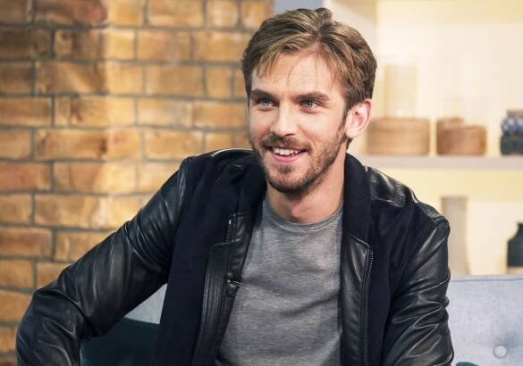 Dan Stevens in Brooklyn