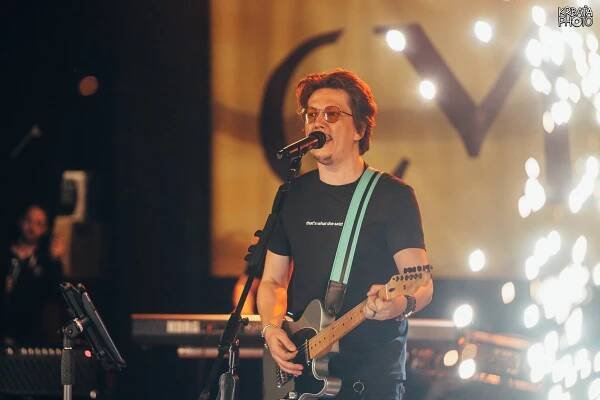 Podujatie Peter Cmorík & band | DKC Veritas - Multifunkčný priestor na kultúrne a spoločenské podujatia