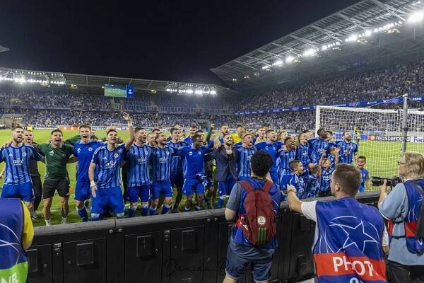 SK Slovan Bratislava - FC Midtjylland (FOTO) - slovanpositive.com