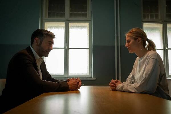 Blutige Anfänger - Blinder Fleck - Z filmu - Neil Malik Abdullah, Larissa Marolt