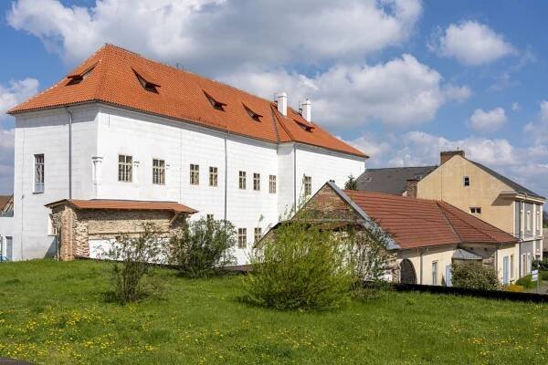 Podívejte se: Zámecký areál se Žerotínským palácem v Kolíně doznal řady změn
