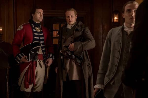 Michael D. Xavier, Sam Heughan - Cudzinka - Between Two Fires - Z filmu