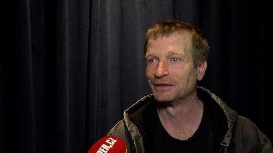 Konečně odtajnil soukromí. Herec Matěj Hádek promluvil o svém synkovi
