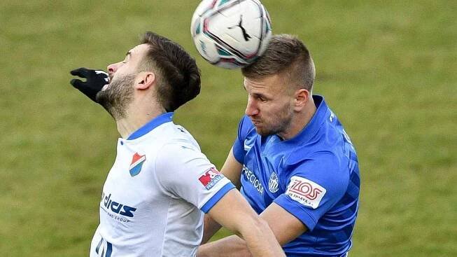 Patří Slavii, svou budoucnost nezná. Jugas: Na obrovské sny jsem starý