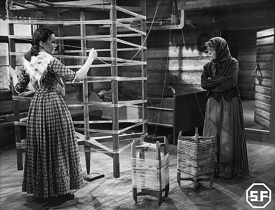 Mervi Järventaus, Siiri Angerkoski - Anna Liisa - Z filmu