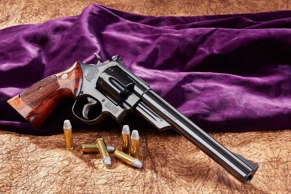 smith-wesson: 70 years old and still popular: the .44 Remington Magnum and the Smith & Wesson Model 29 in a practical test