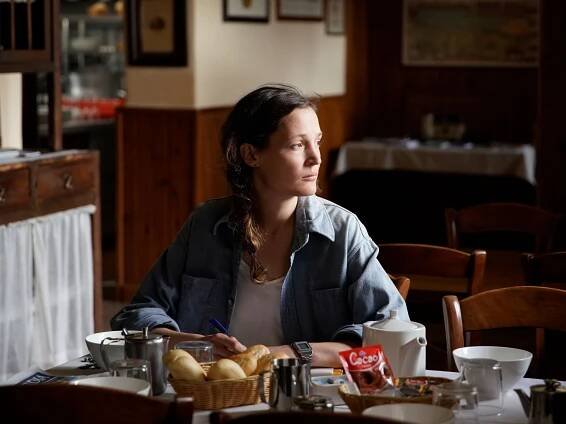 Vicky Krieps on ‘Hold Me Tight’ and Learning to Play the Hollywood Game