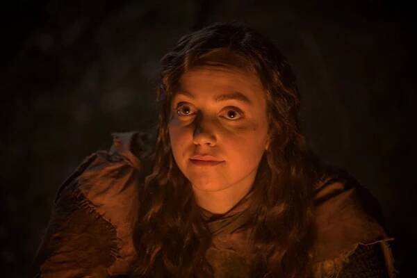 The Outpost - The Betrayer - Z filmu - Maeve Courtier-Lilley