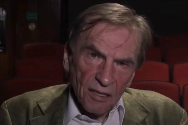 František Němec oslavil 80. narozeniny: herci gratulovali přímo na jevišti