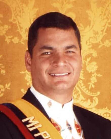 headshot of correa