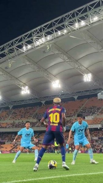 Abrakadabra #fcbarcelona #football #lamineyamal #shorts