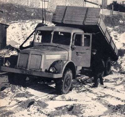 CZK - Tatra 111 S - T-111S  ČSAD