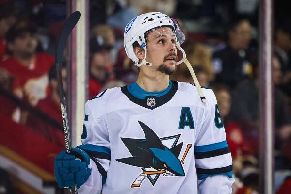 Megatrejd v NHL. Karlsson do Pittsburghu, barvy mění i Rutta, celkem se stěhuje 9 hráčů
