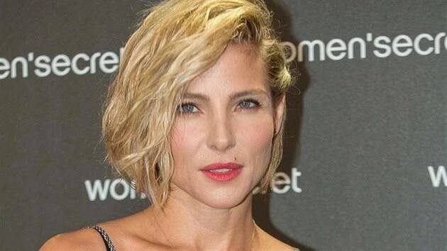 Elsa Pataky je 8 měsíců po porodu dvojčat zase štíhlá.
