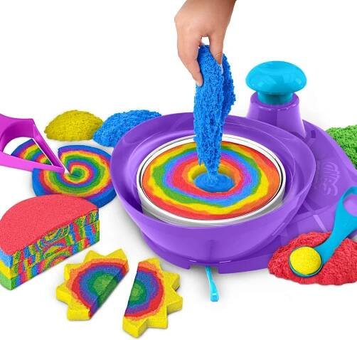 Spin Master Kinetic Sand Swirl N' Surprise duhový kolotoč
