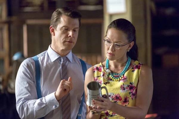 Eric Mabius and Crystal Lowe 'Signed, Sealed, Delivered: One in a Million'