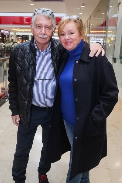 Pavel Töpfer, snoubenec Jitky Sedláčkové, je bratrem herce Tomáše Töpfera.