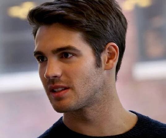 Steven R. McQueen Biography - Facts, Childhood, Family Life & Achievements