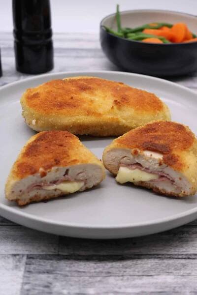 Chicken Cordon Bleu - Felly Bull